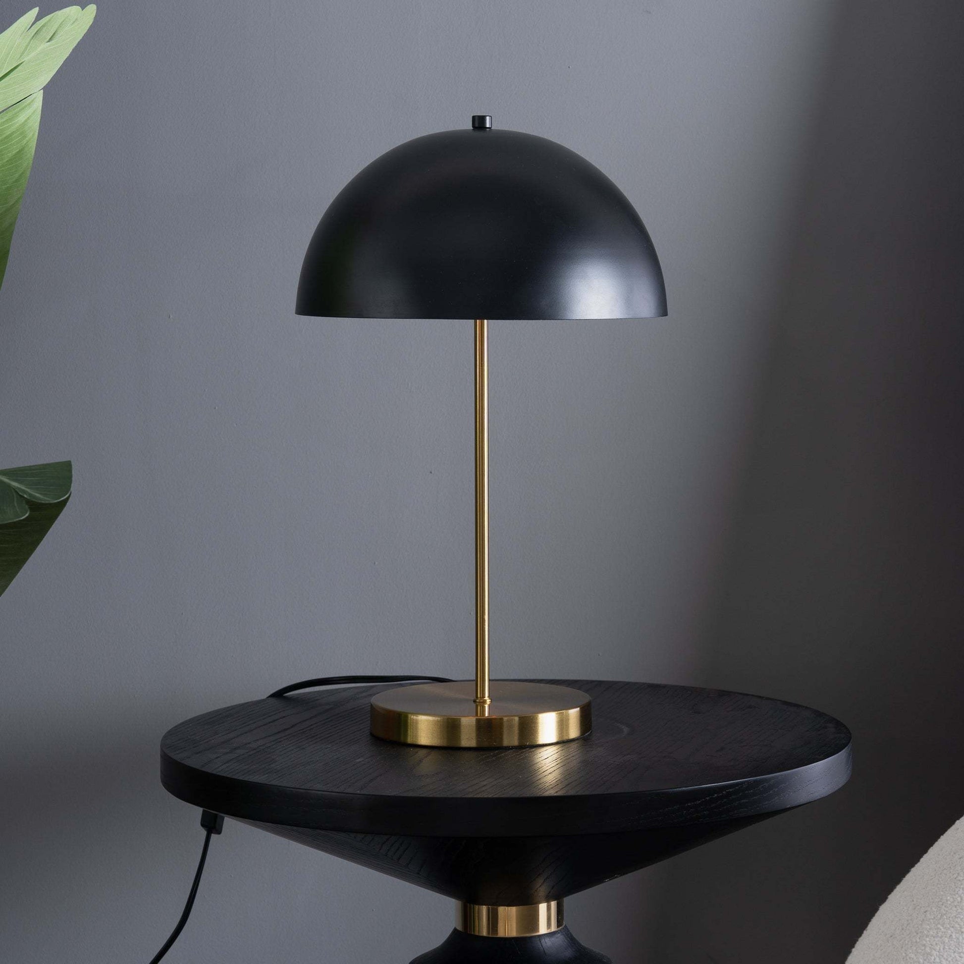 Stratos Table Lamp