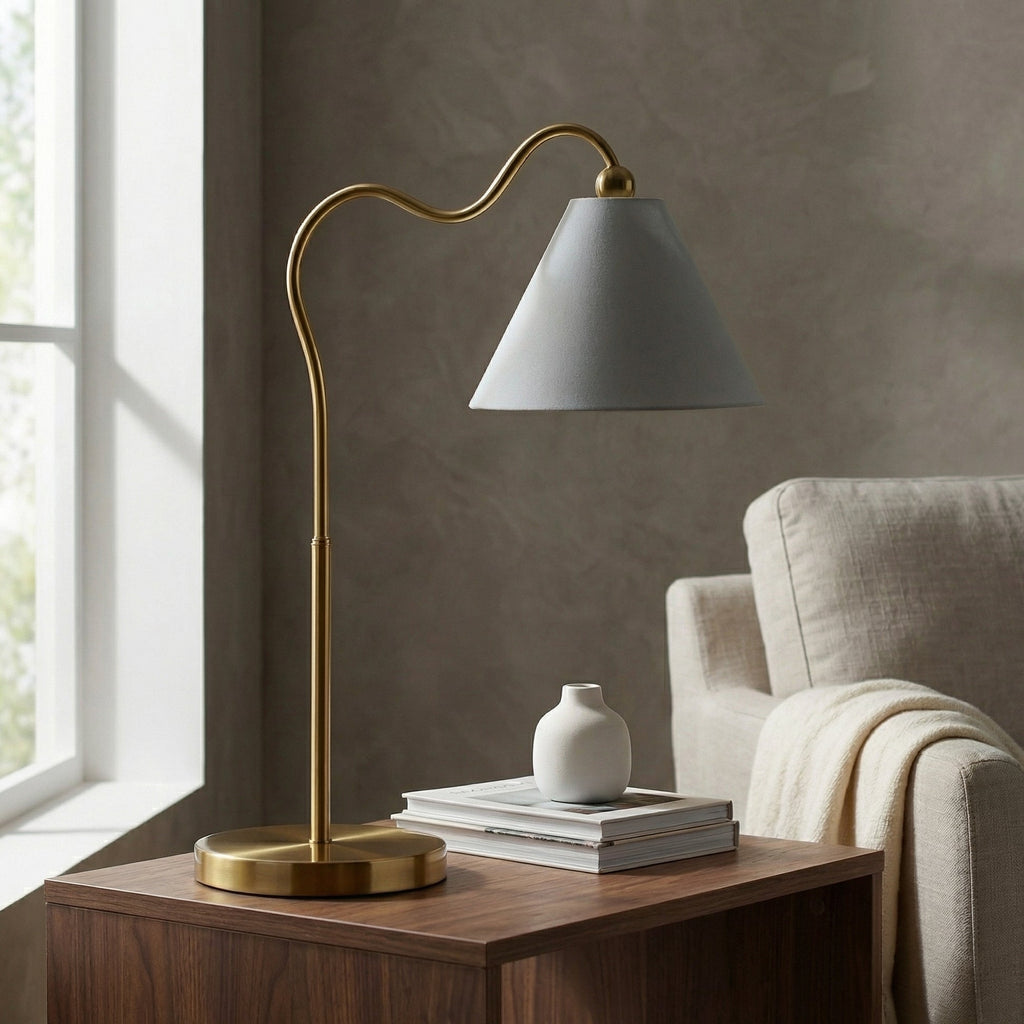 Elegant Brass Table Lamp – Modern Home Decor