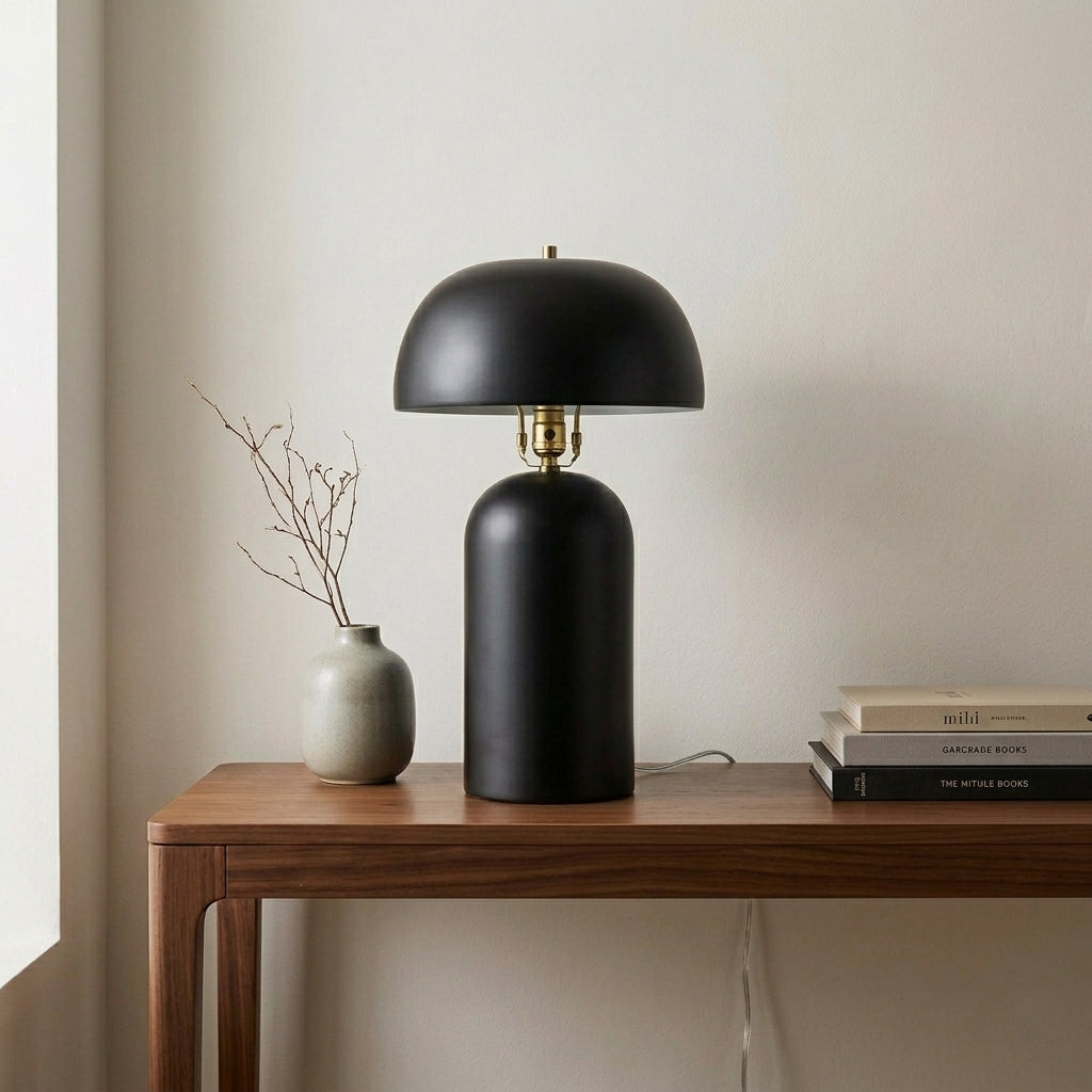 Sculptural Ceramic Table Lamp – Modern Accent Light