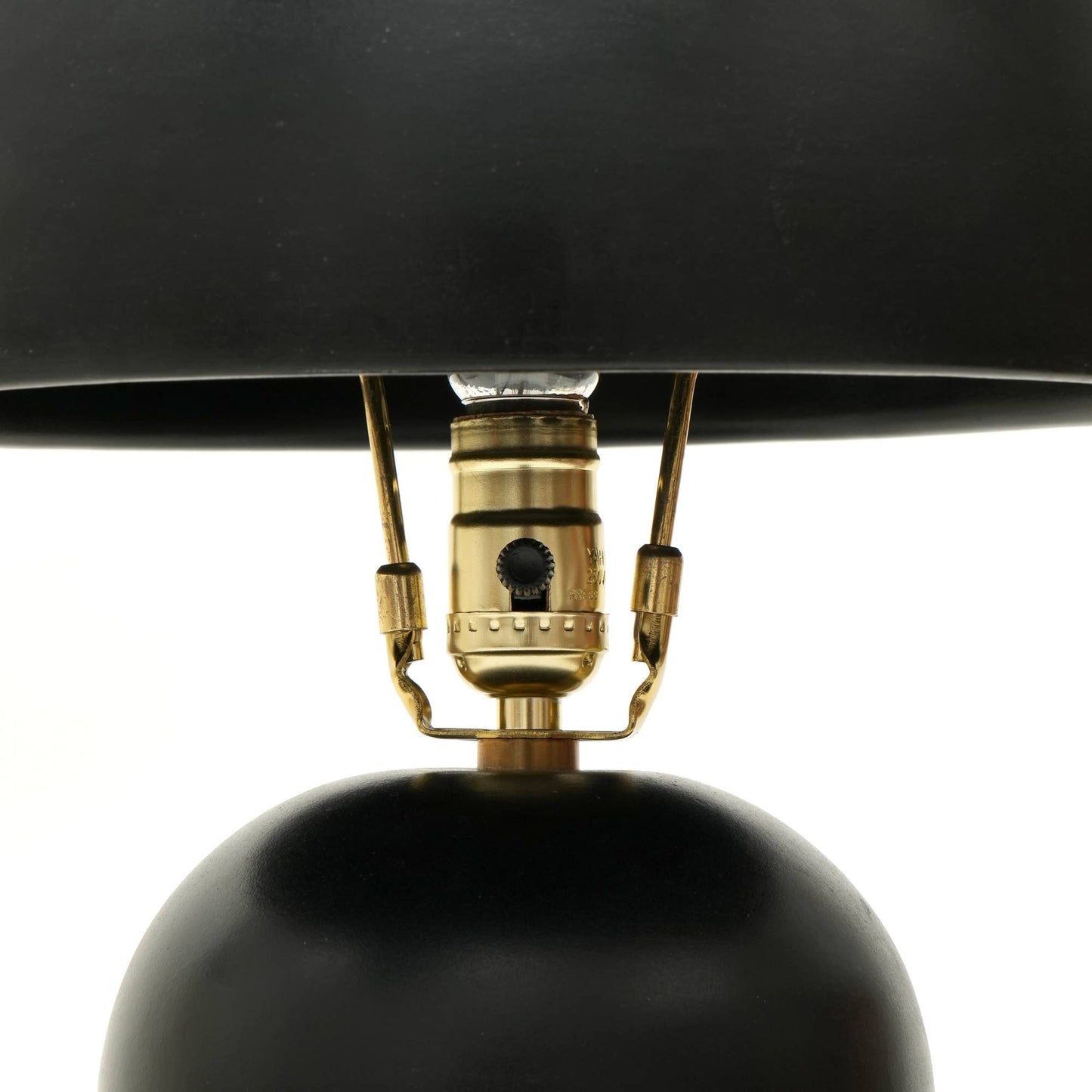 Sculptural Ceramic Table Lamp – Modern Accent Light